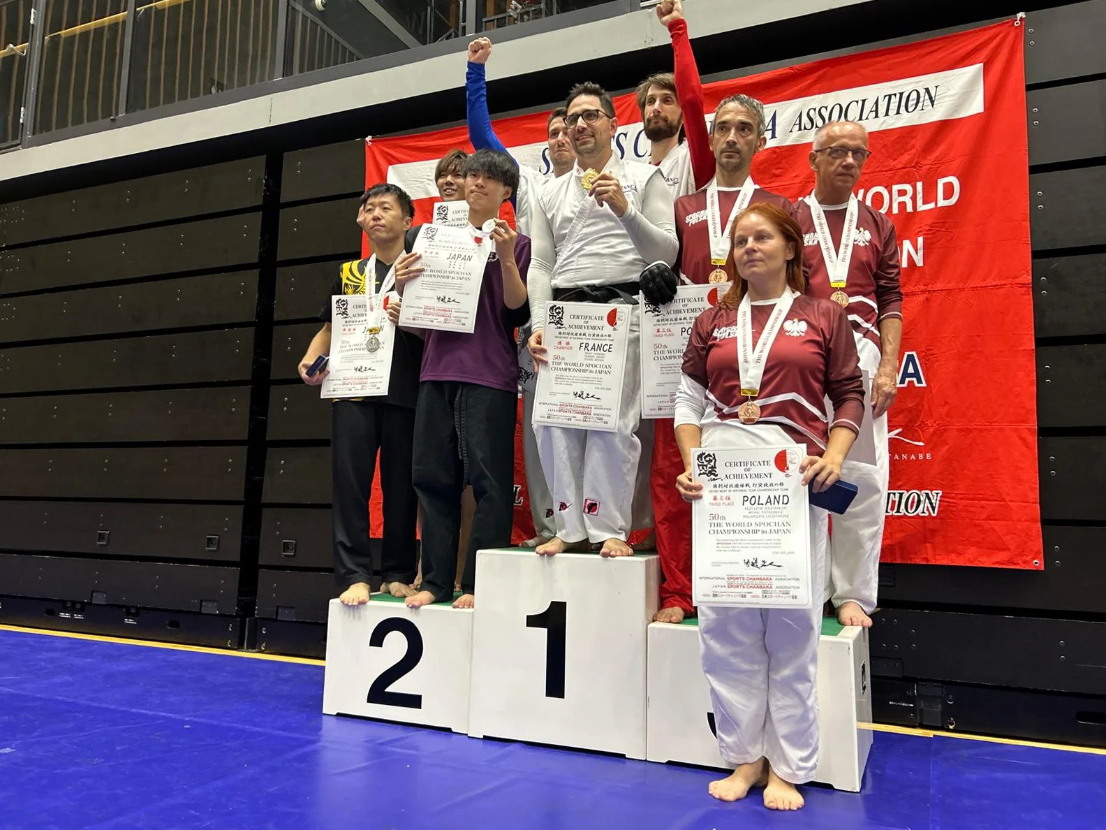 Medaliści Mistrzostw Świata w szermierce samurajskiej na Festiwalu Nasza Japonia