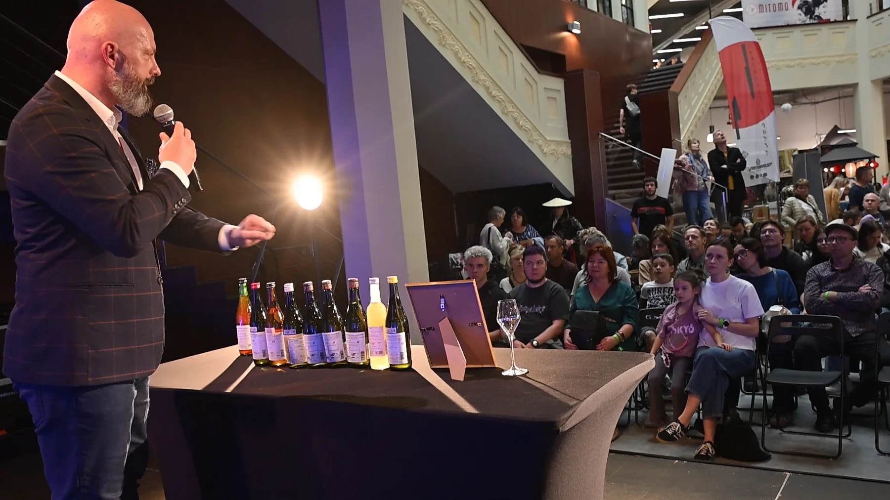Sake. Dlaczego japoński trunek z ryżu nie jest winem